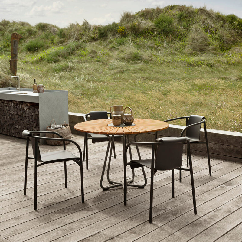 HOUE - CIRCLE Outdoor Tisch