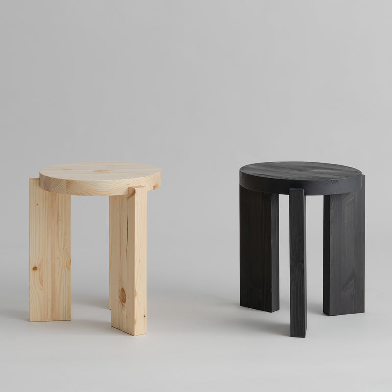 Vaarnii - 001 Hocker