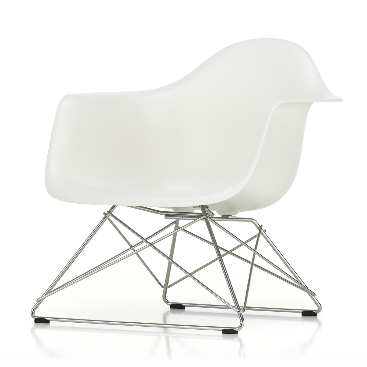 Vitra - Eames Plastic Armchair LAR RE | weiß RE / verchromt
